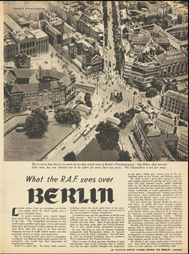 Alte Zeitung mit einem Schwarz-Weiß-Foto einer Stadtlandschaft, Text, Gebäuden, Bäumen und Fahrzeugen.