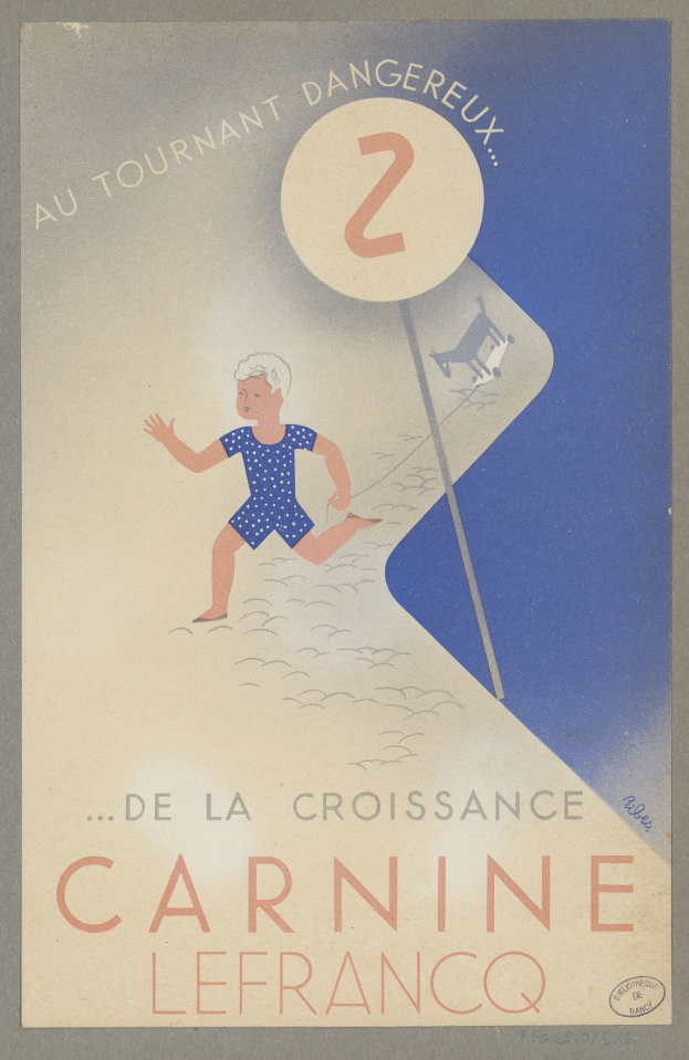 Ein Karnevalplakat in Frankreich zeigt eine strahlende Person in einem hellgelben Kleid in der Mitte, umgeben von schwarzem Text, der "Karneval" lautet.