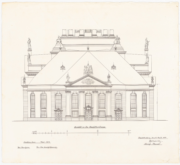 Ein detailliertes Zeichnung des Schlosshof-Gebäudefassaden in Dresden, Deutschland, mit zahlreichen Fenstern und Statuen, auf Papier gezeichnet mit begleitendem Text.